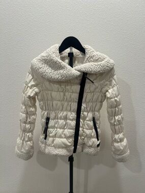 Calvin Klein Cream Sherpa-Trim Quilted Jacket with Asymmetric Zip